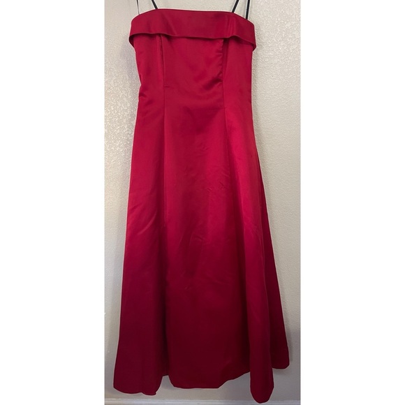 Urban Girl Nites Dresses & Skirts - Urban Girl Nites Red Formal Strapless Floor Length Long Gown Dress & wrap 9/10